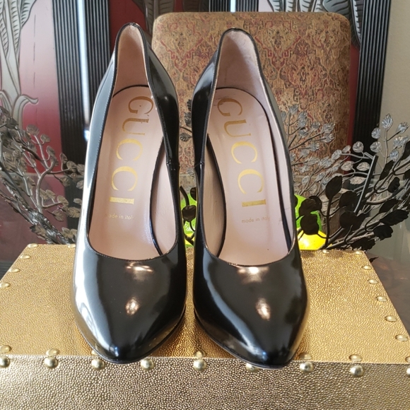 Gucci Heels - Picture 2 of 8